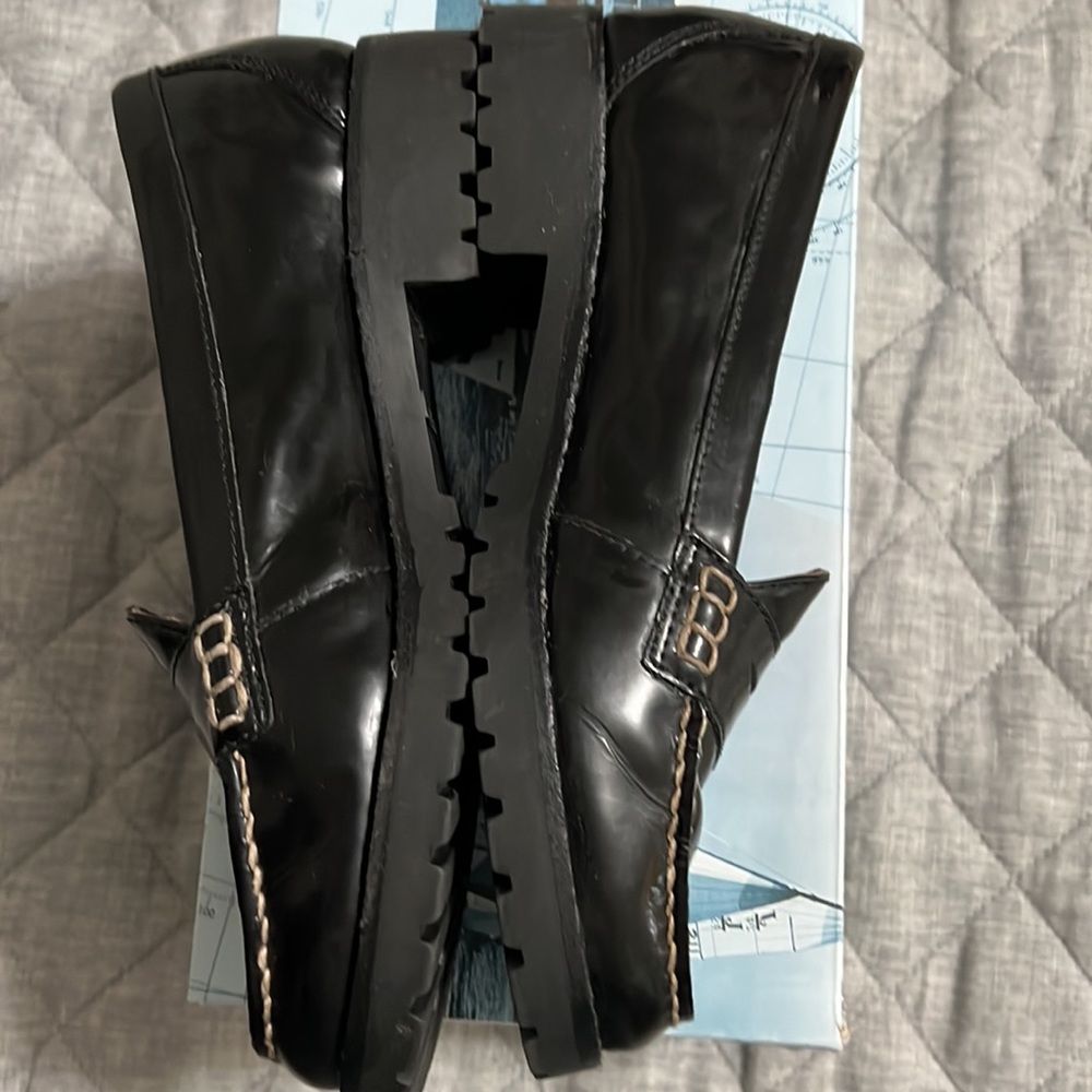Sperry black patent loafers - Picture 2 of 8
